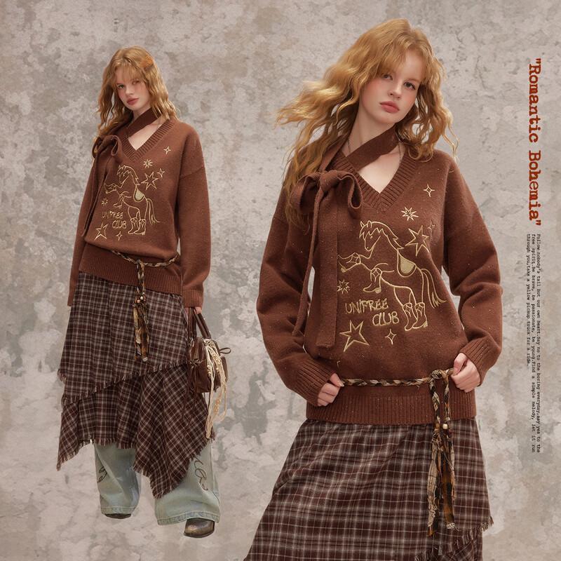 UNIFREE V-Neck Retro College Style Sweater