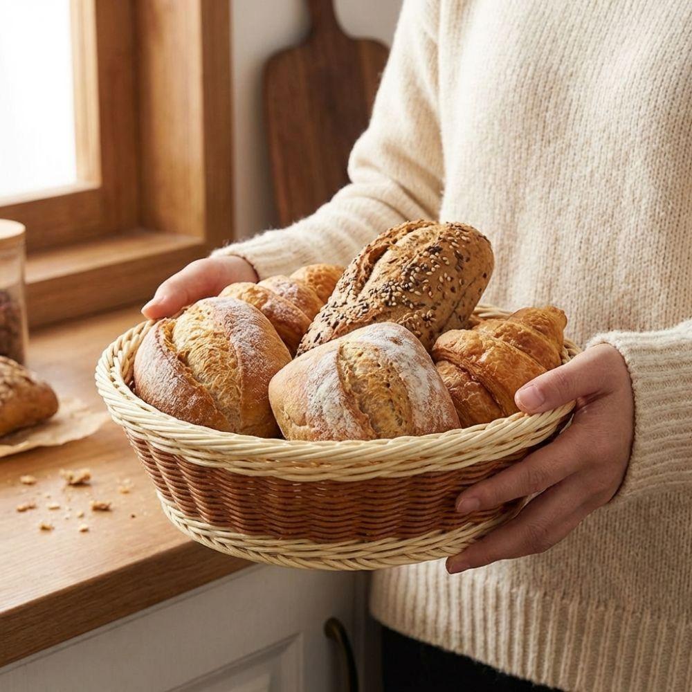 Practical Round Handwoven Fruit Basket Breathable Large Capacity Woven Storage Basket Vintage Plastic Snack Basket Bread Display