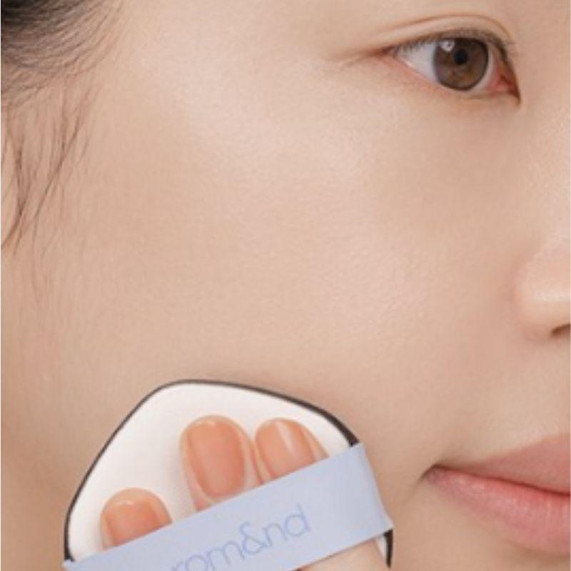 Rom&nd Hydrating Glow Cushion Foundation K-Beauty Bare Water Cushion Base Makeup SPF Coverage