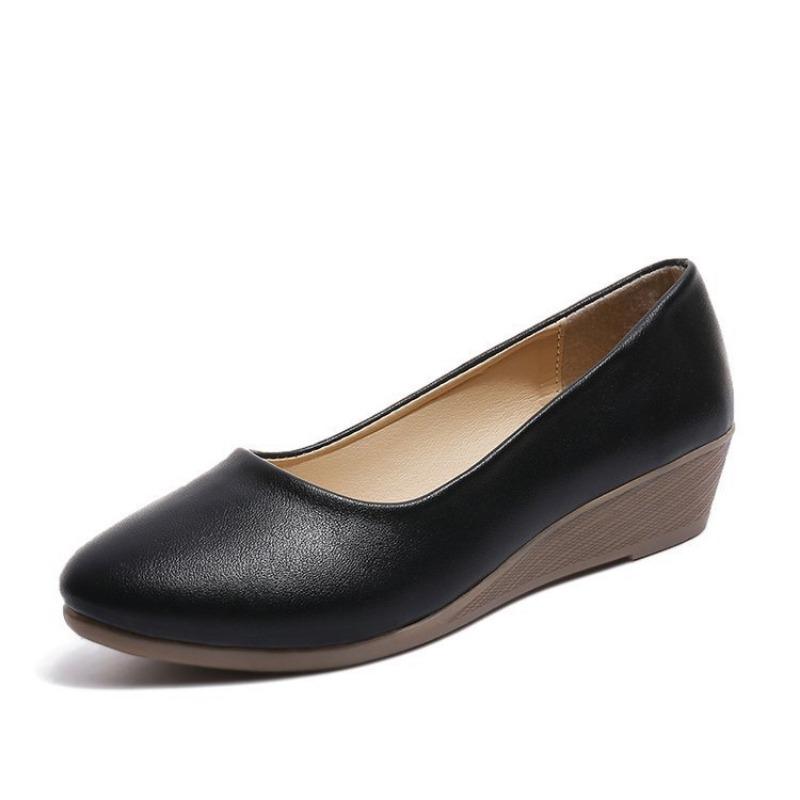 Autumn new women's single shoes wedge heel comfortable pointed Doudou shoes middle heel working mother shoes tide