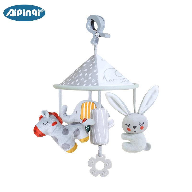 

Мобиль с плюшевыми животными в скандинавском стиле для детской коляски