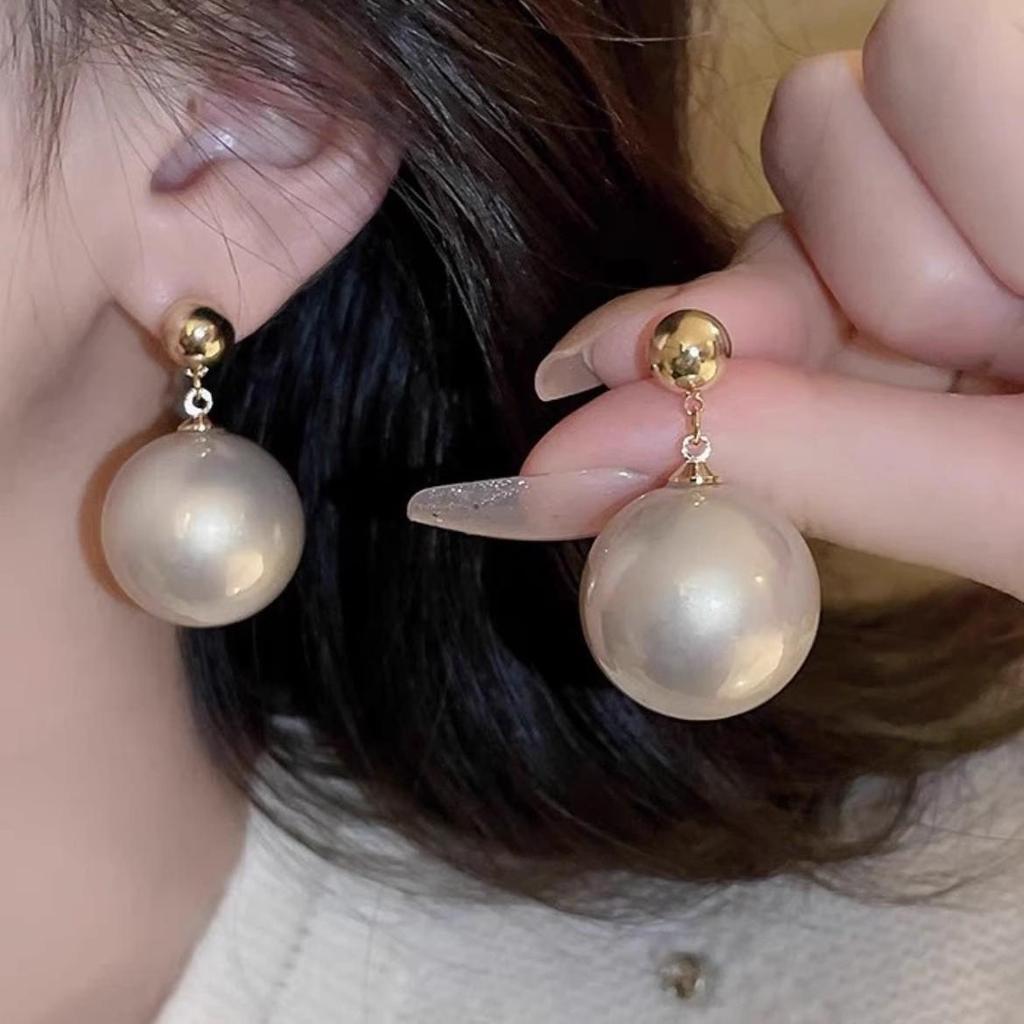 925 Sterling Silver Pearl Tassel Earrings: Elegant Women’s Luxury Drop Earrings for Autumn/Winter.