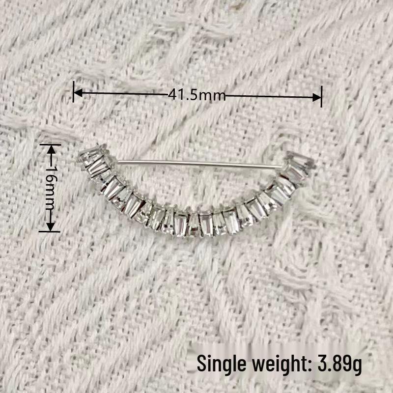 Luxury Rhinestone Brooch: Women's Elegant Suit & Dress Waist-Gathering Accessory