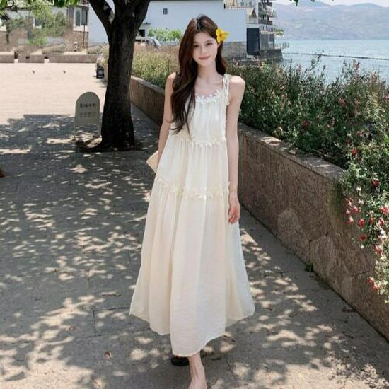 Spring 2026 French Holiday 3D Floral Tiered Camisole Dress for Women