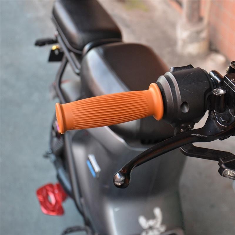 22MM Vintage Rubber Moto Handlebar Grips Anti-Slip Universal Fit for Cafe Racer Old School Bike Mod