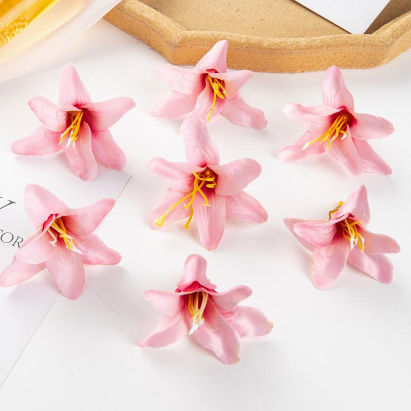 Simulazione Gigli Fiori Finti Oggetto di Scena per Riprese Fiori di Seta Copricapo Accessori per Capelli Materiale Accessori Fatti a Mano Fai da Te Matrimonio Decorazione Casa