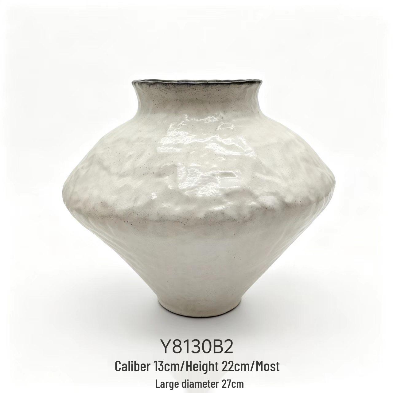 Wabi-Sabi Style Retro Ceramic Vase - Vintage Chinese Style Ornament for Living or Tea Room