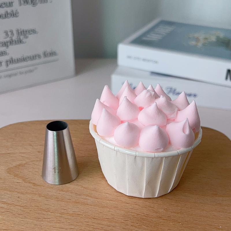 1A 12mm Heart-Shaped Writing Piping Tip for Cream Puffs and Cakes, 304 Stainless Steel