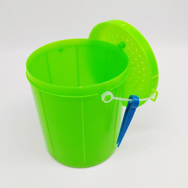 Portable Breathable Live Bait Bucket for Fishing