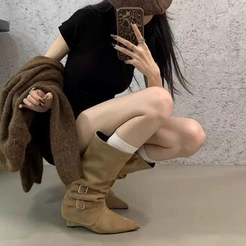 Autumn and Winter New Pointed But Knee Belt Buckle Heel Medium Heel Boots Low Heel Boots High Boots Brown Velvet