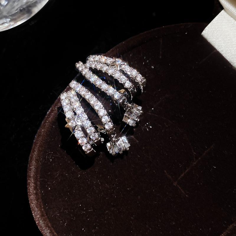 Luxury zircon oval star stud earrings exquisite fashion versatile niche design earrings light luxury high-end earrings
