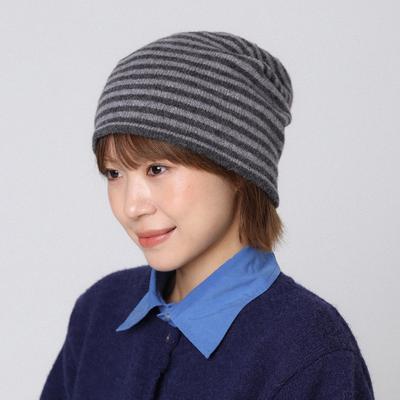 Una Gorra de Punto Rayada de Lana para Mujer Una Gorra de Pelo Gris Una Gorra Retro Refrigerada por Aire y Un Pañuelo para la Cabeza