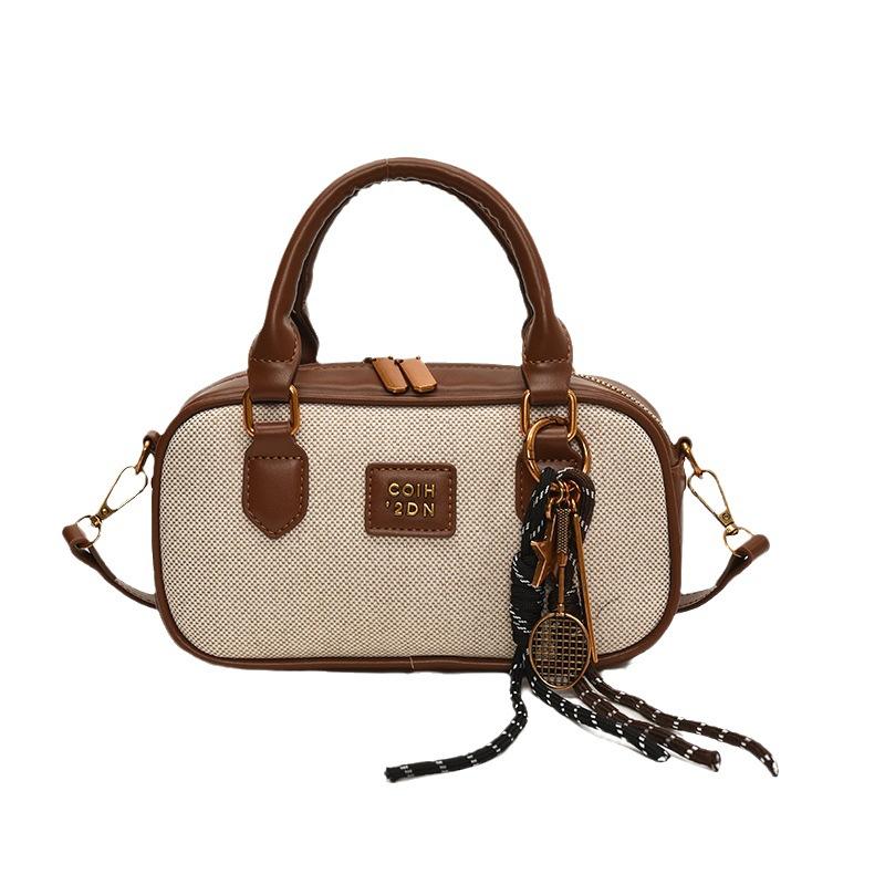 Single shoulder 2025 bowling casual retro bag niche portable winter new messenger bag women's fashion