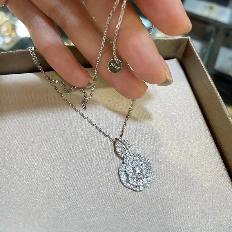 Xiancan 2023 S925 Silver Camellia Pendant Necklace: Women's Fashionable, Versatile European & American Style.
