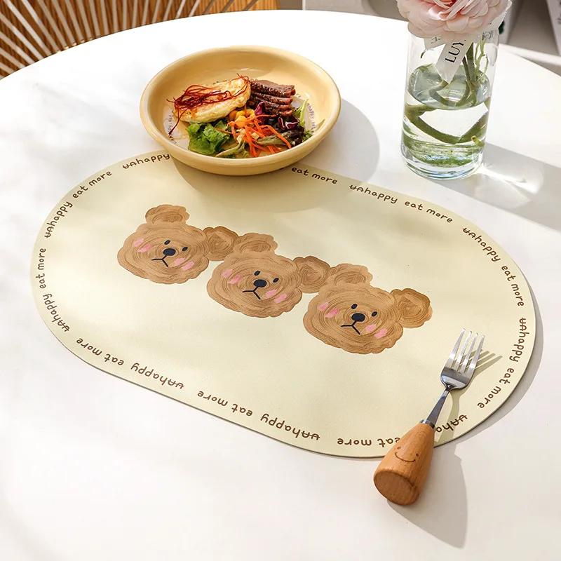 Napperon antidérapant en cuir PU Ours de dessin animé Tapis de table pour aliments Imperméable et résistant à l'huile Napperons isolants Décoration de maison