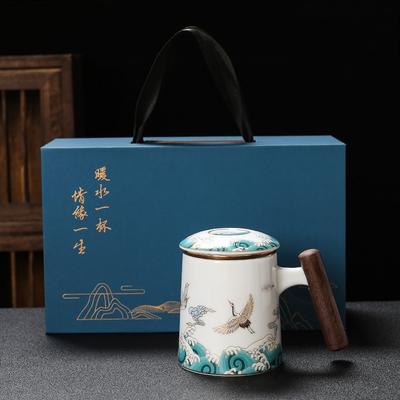 Kran Tasse Set im chinesischen Stil Dreiteilig Büro Tee Geschenk für Führungskräfte und Ältere Keramikgriff Wasserkrüge