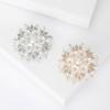 Luxury Pearl Flower Brooches for Women Rhinestone Plant Pins Necklace Event Party Gifts Backpack Decoration Clothes Accessories