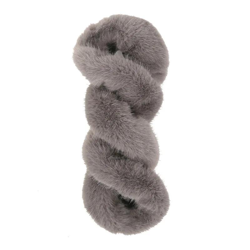 New Energy Vehicle Winter Anti Slip Plush Warm Steering Wheel Cover, Wear-resistant and Fashionable Universal Car Handle Cover
