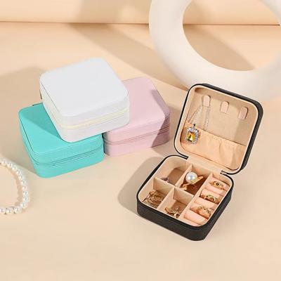 Portable Mini Jewelry Storage Box Travel Organizer Jewelry Case Leather Storage Earrings Necklace Ring Jewelry Organizer Display