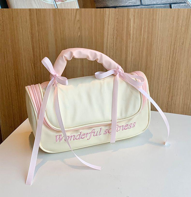 Large Capacity Cute Waterproof PU Zipper Toiletry Bag for Student Travel