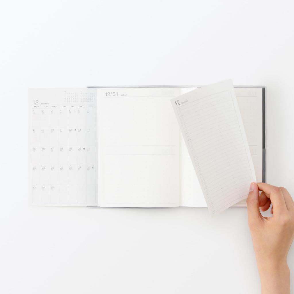 MUJI Planner Starts December Monday B6 Black Monthly/Daily (Monthly/Daily) - 2025, Start, Size, (Item No. 84854385)