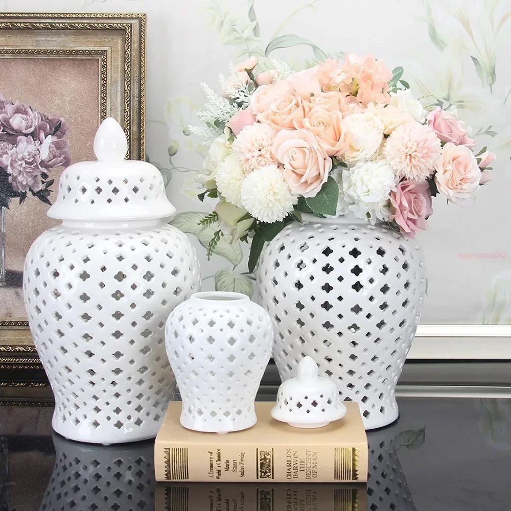 White Hollow General Jar Ceramic Ginger Jar Vase with Lid Porcelain Handicraft Ornaments Home Decoration Vintage Bottle M21x21x39CM