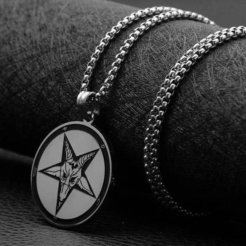 New Fashionable Mens Stainless Steel Pendant Necklace Temperament Accessory Gift