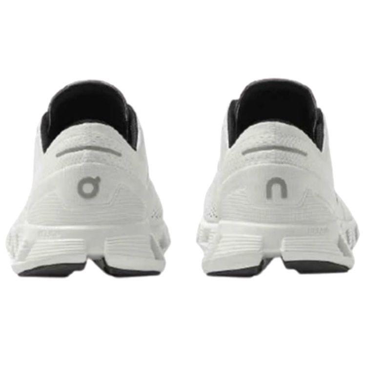 ON Cloud X White Black Men Sneakers 40.99707