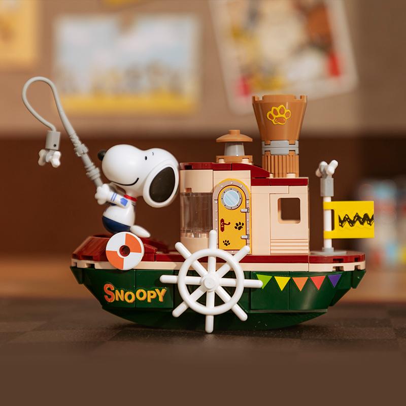 Snoopy Building Blocks Where To Go Series Co Puzzle Building Toy Desktop Ornament Particle Assembly Children's Birthday Gift