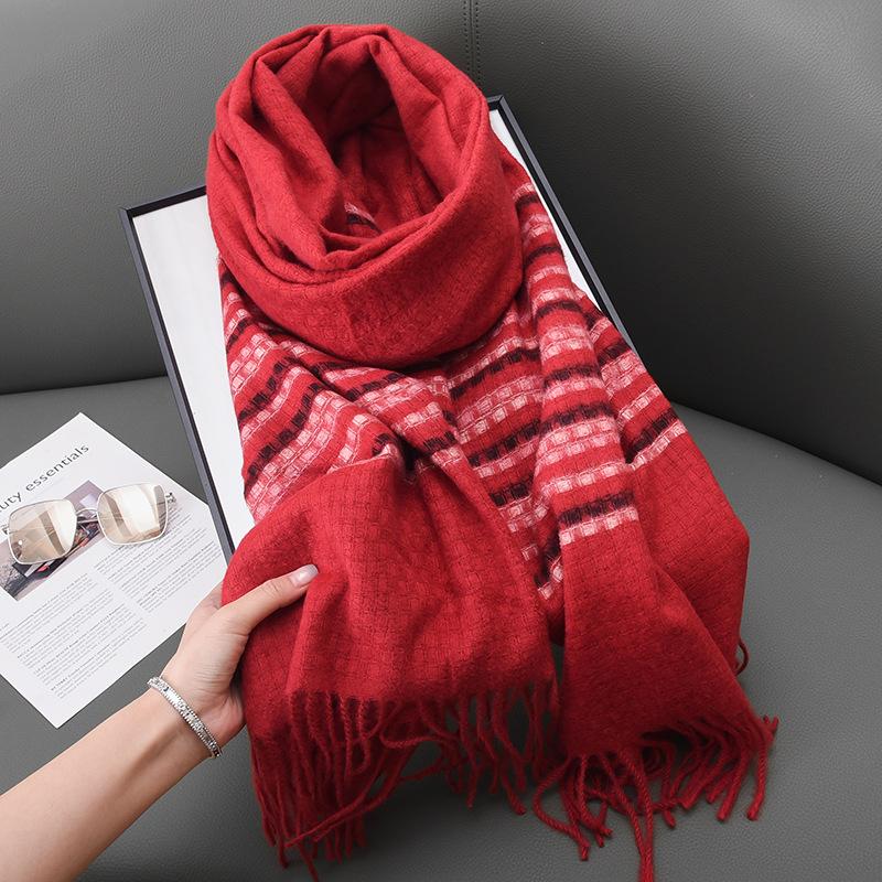 Xiaoxiangfeng Cashmere Fringed Scarf Women'S Japanese Small Fresh And Versatile Temperament Plaid Warm Shawl