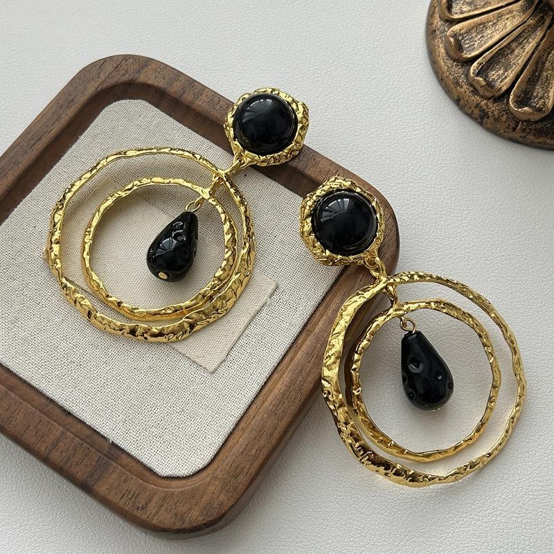 Metal Resin Round Water Drop Stud Earrings Ethnic Style Exaggerated Personality Design Earrings Light Luxury High-end Earrings