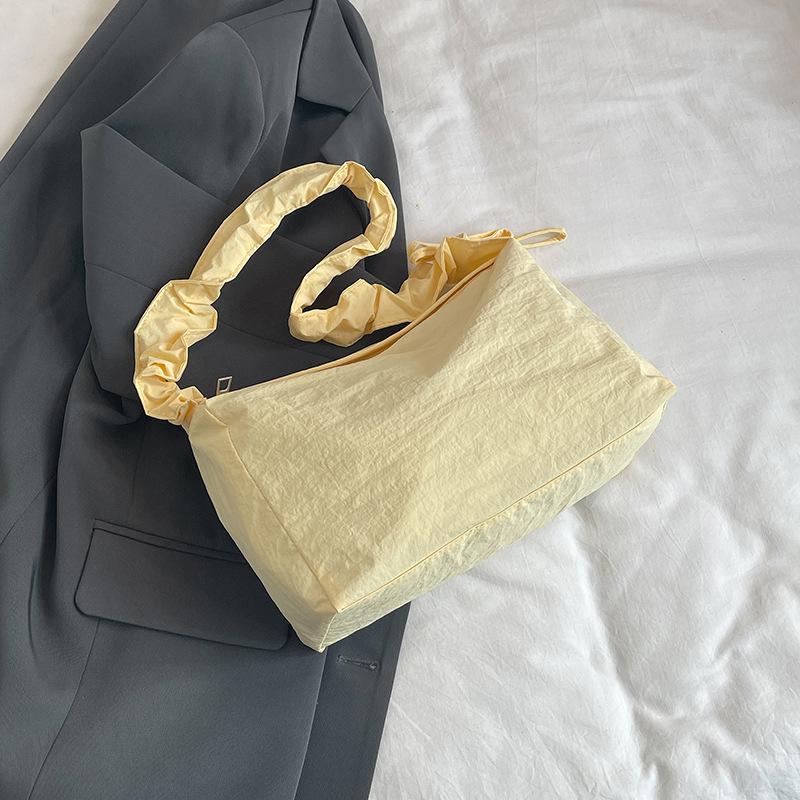 Retro Casual Crescent Bag for Women New Summer Trendy and Fashionable One-shoulder Underarm Bag