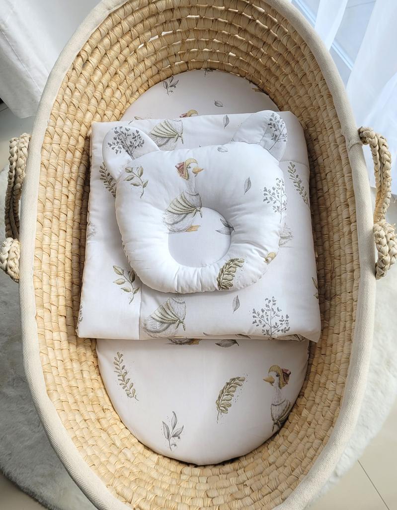 Teddy Bear Duvet with Filling and Contoured Pillow - 2-piece Set - Geese