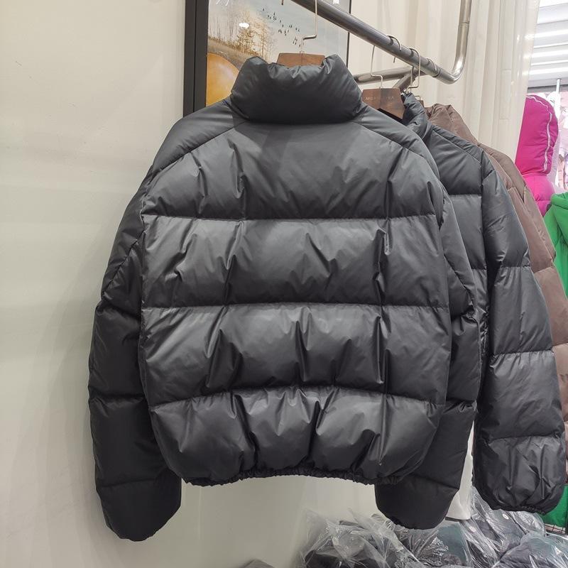 Autumn and Winter New White Duck Down Bread Jacket Down Jacket Women's Long-sleeved Short Thickened Stand-up Collar Jacket Versatile
