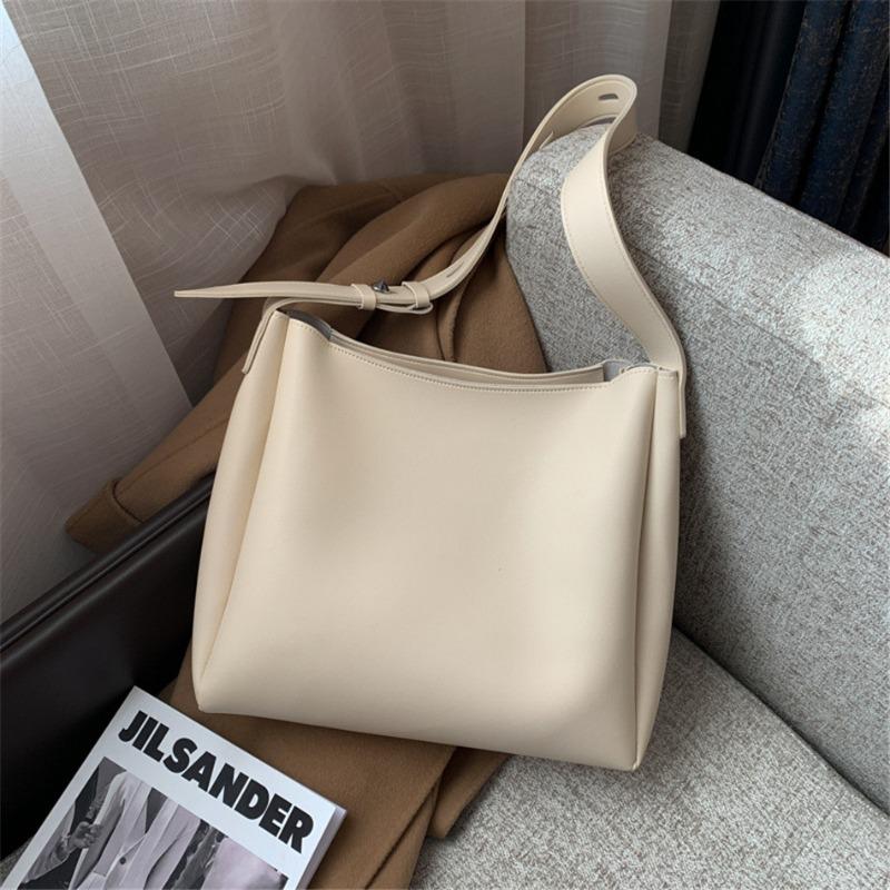 Guangzhou High-quality Women's Bag Generation Large-capacity Commuter Bag Leather Shoulder Tote Mother and Child Bag