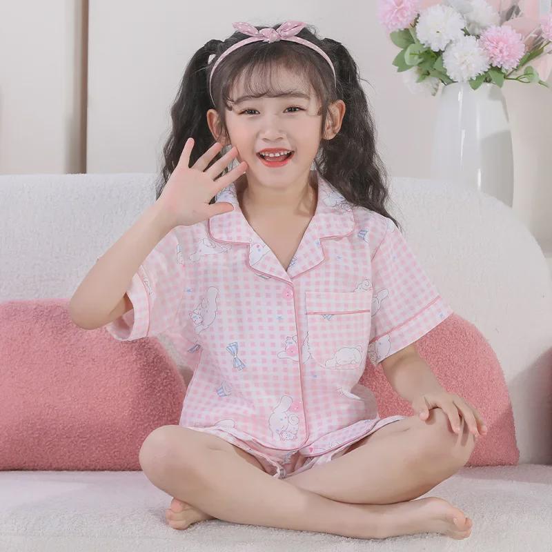 Seturi de pijama de vară din bumbac cu desene animate pentru fete - Topuri cu mânecă scurtă și pantaloni scurți pentru copii de vârstă mijlocie și mare.