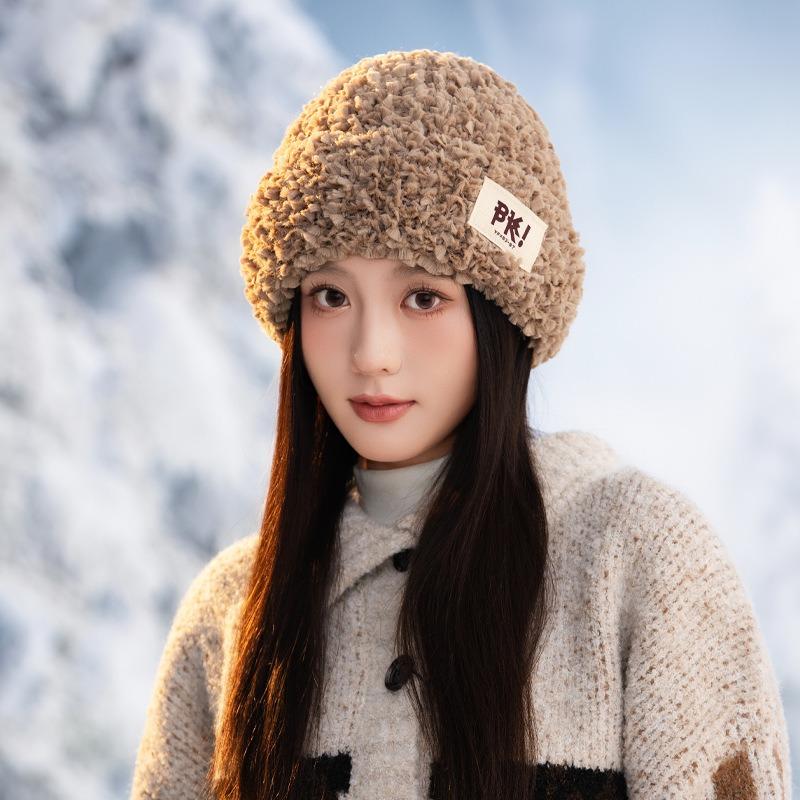 Autumn and Winter Hats, Women's Big Head Circumference Shows the Face, Small Knitted Hats, Plush Warm Wool Hats, Ear Protectors, and Head Hats.