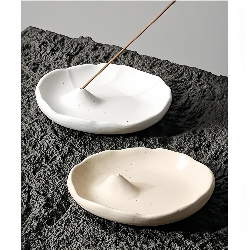 Wabi-sabi Incense Holder: Retro Chinese Sandalwood Film Tray, Vintage Ornament