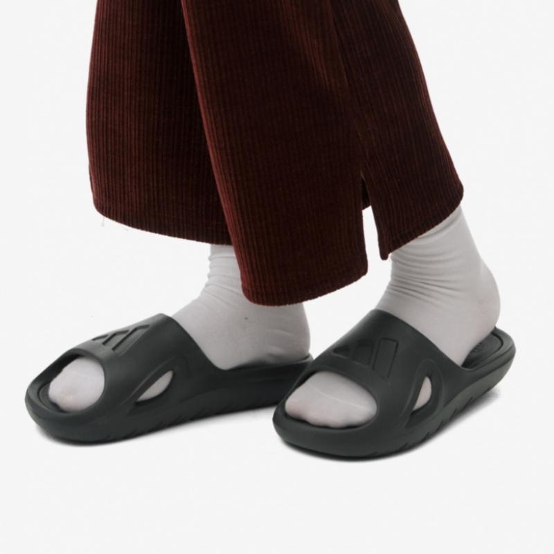 Adidas Free Returns   Adikane Slide   Black Hq9915