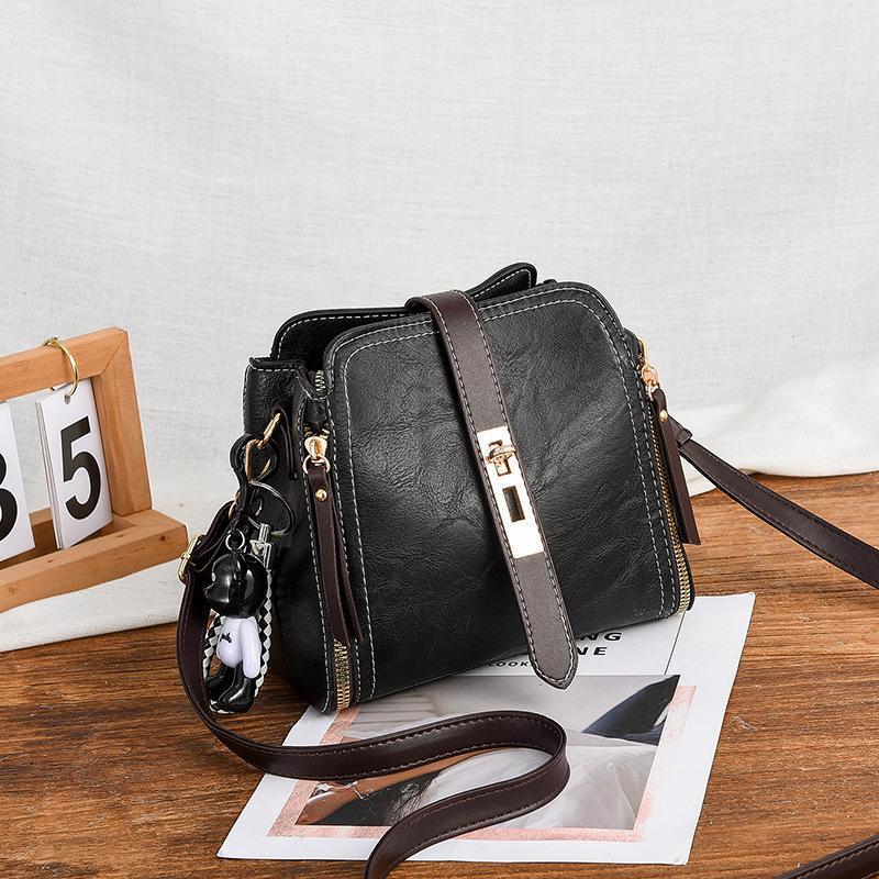 Lady's Bucket Bag, Handbag with A Slanted Strap, Women's Small Bag