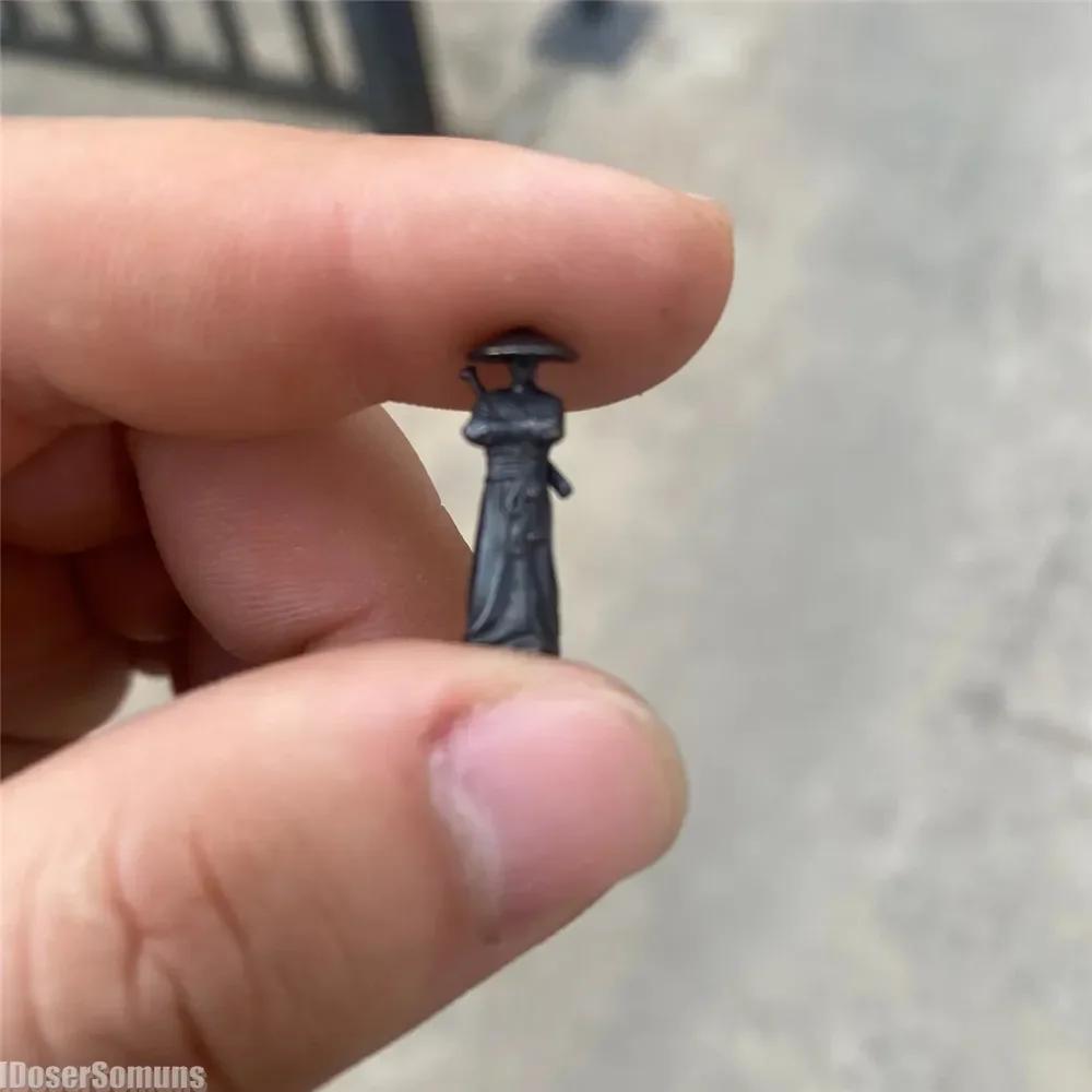 1:64 Copper Chinese Kung Fu Swordsman Figure Desk Decoration Miniature Character Model Plant Decoration Sand Table Layout Gift