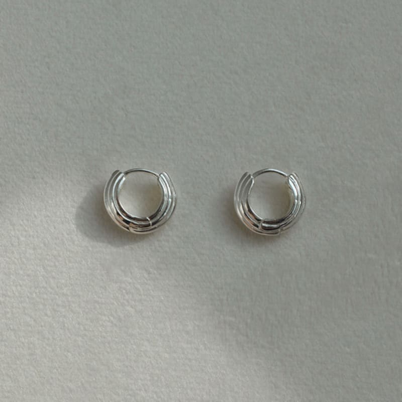 NORMALLEE [Silver 925] Sage One-touch Earrings