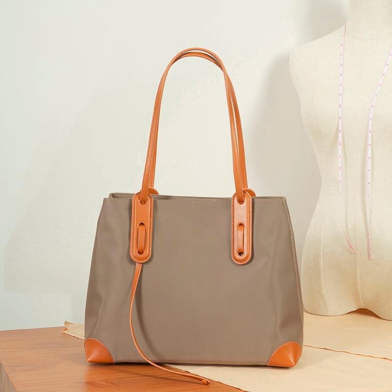 

Bag Women s Large Capacity Shoulder Bag 2025 New Fashion Niche Nylon Canvas Oxford Cloth Mother and Child Tote Bag хаки