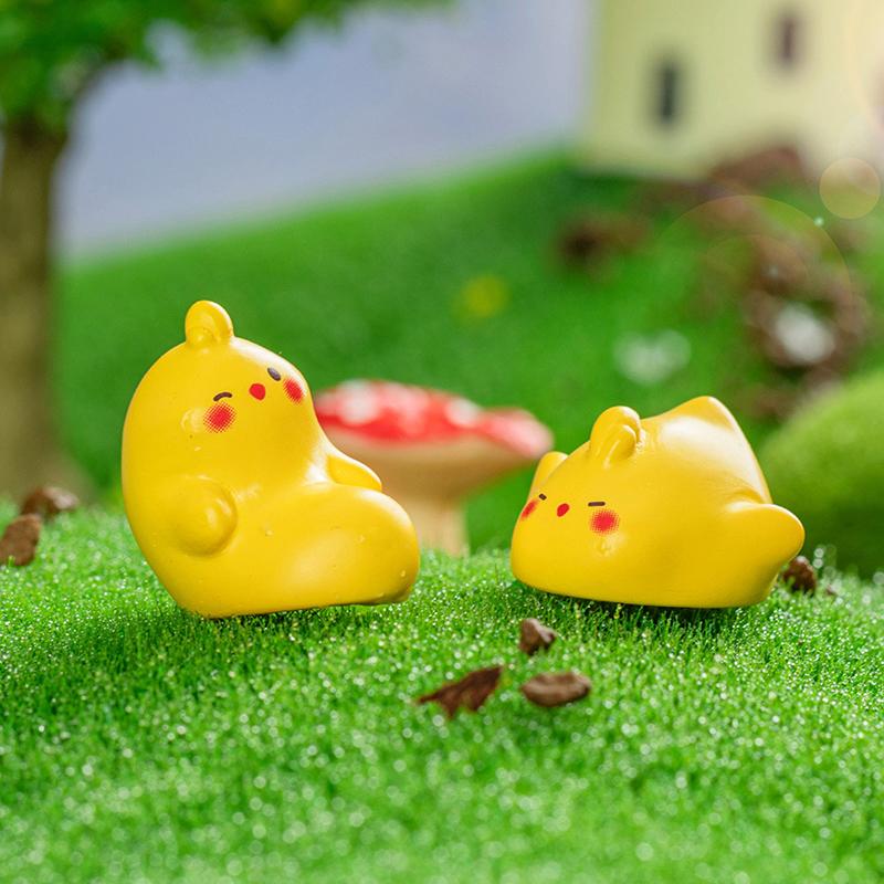 Miniatures Figurines Cute Cartoon Yellow Chicken Animal Landscape Ornaments Creative DIY Home Decorations Accessories Gifts