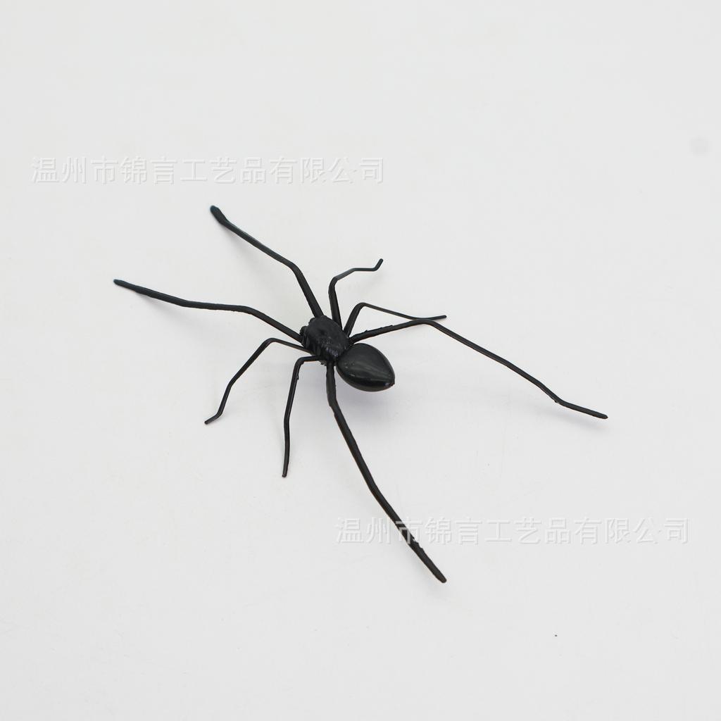 Ragno Decorativo in Plastica, Scherzo di Halloween, Ragno Gigante Spaventoso per Scherzi, Ragno Finto per Decorazione Casa, Vetrine e Regalo Scherzoso