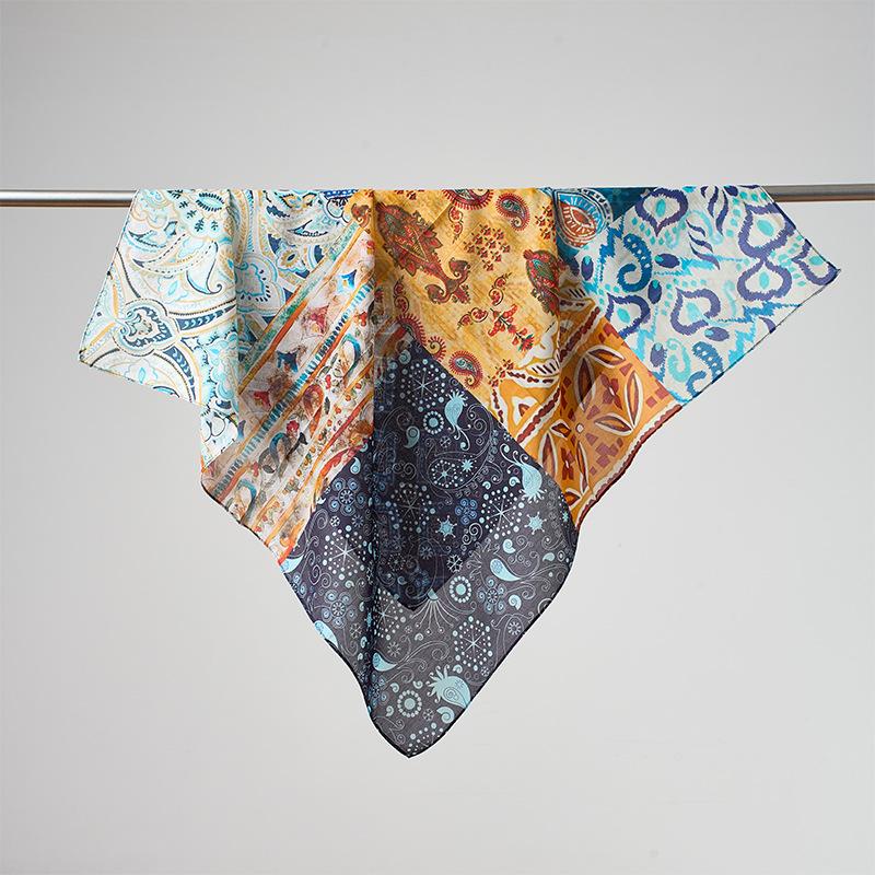 New Chinese Blue and White Porcelain Printed 61 * 61cm Silk Square Scarf High-grade Mulberry Silk Cotton Blended Silk Scarf