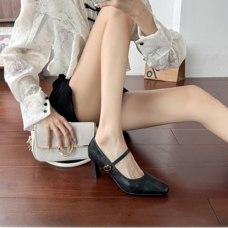 Sapatos de salto alto femininos estilo retrô minimalistas pretos pequenos quadrados Mary Jane sapatos femininos salto grosso sapatos únicos