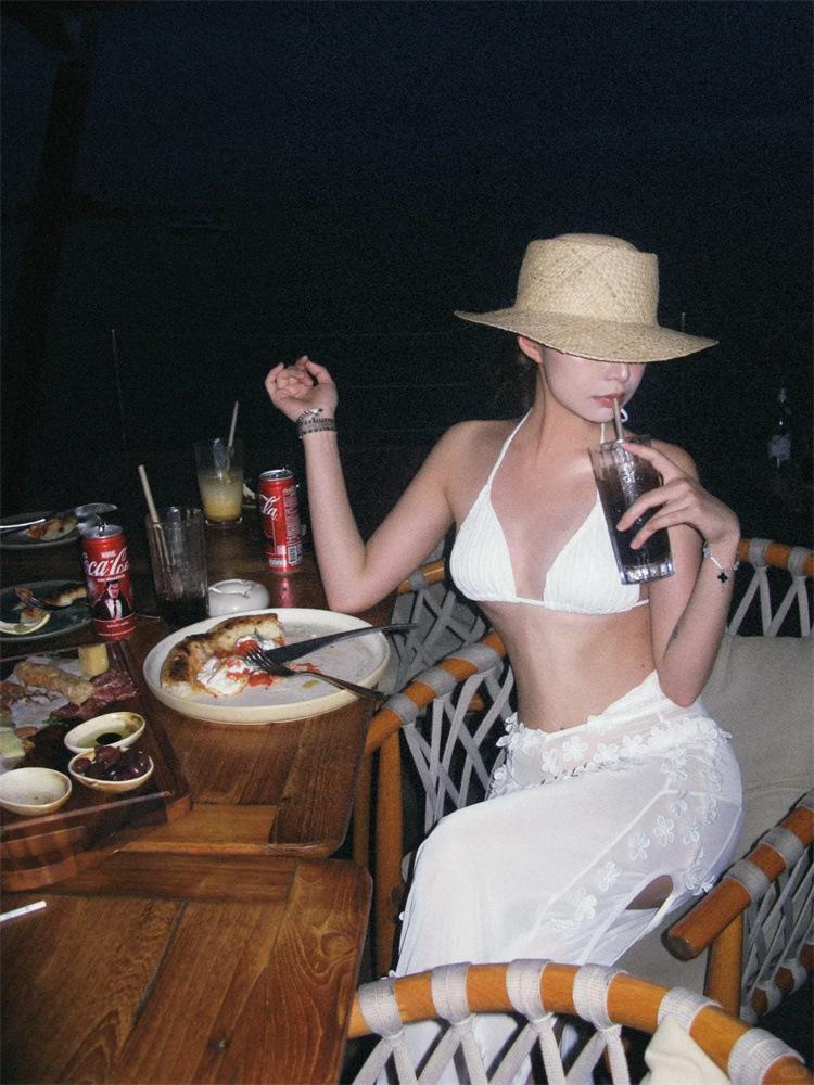 Thailand Blogger Style Three-Piece Floral Swimsuit with Cover-Up