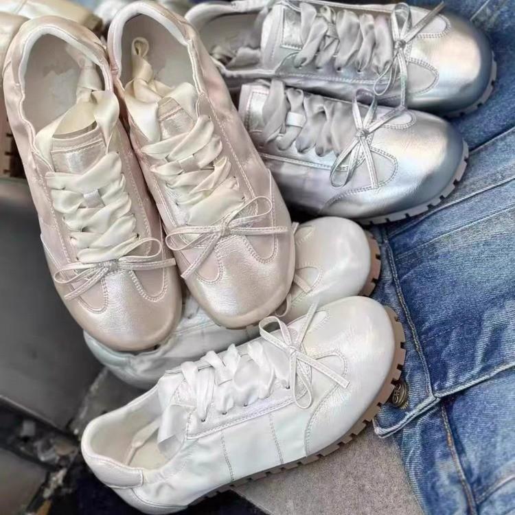 Round head fashion versatile high sense platform white shoes women's new spring retro lightweight sports shoes