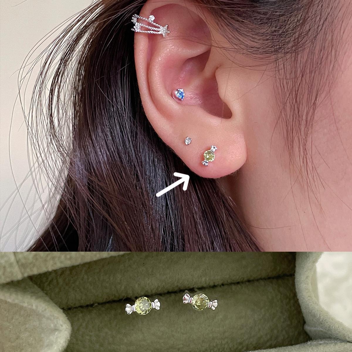 

Серьги-гвоздики из стерлингового серебра S99, маленькие и простые, в форме конфет, женский нишевый дизайн, чувство сладкого темперамента, маленькие свежие серьги, осень и зима 125 99 silver